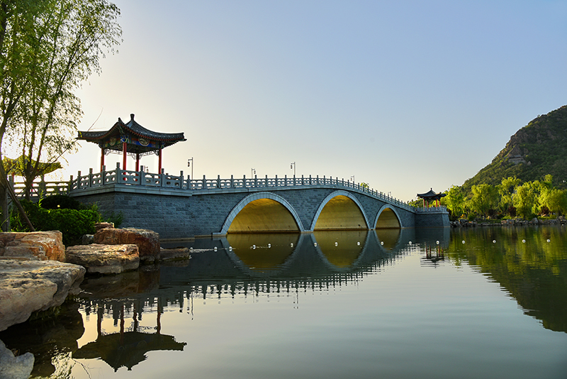 濟(jì)南華山洼濕地公園崇正橋、煙雨橋